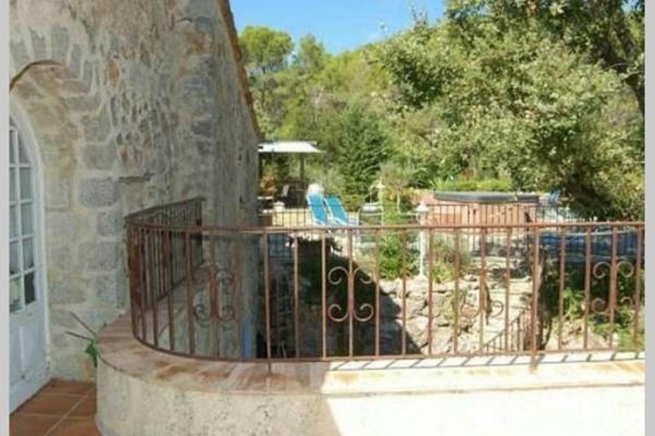 Bastide Provencale Les Muriers D'Engaspaty Seillans Exterior foto